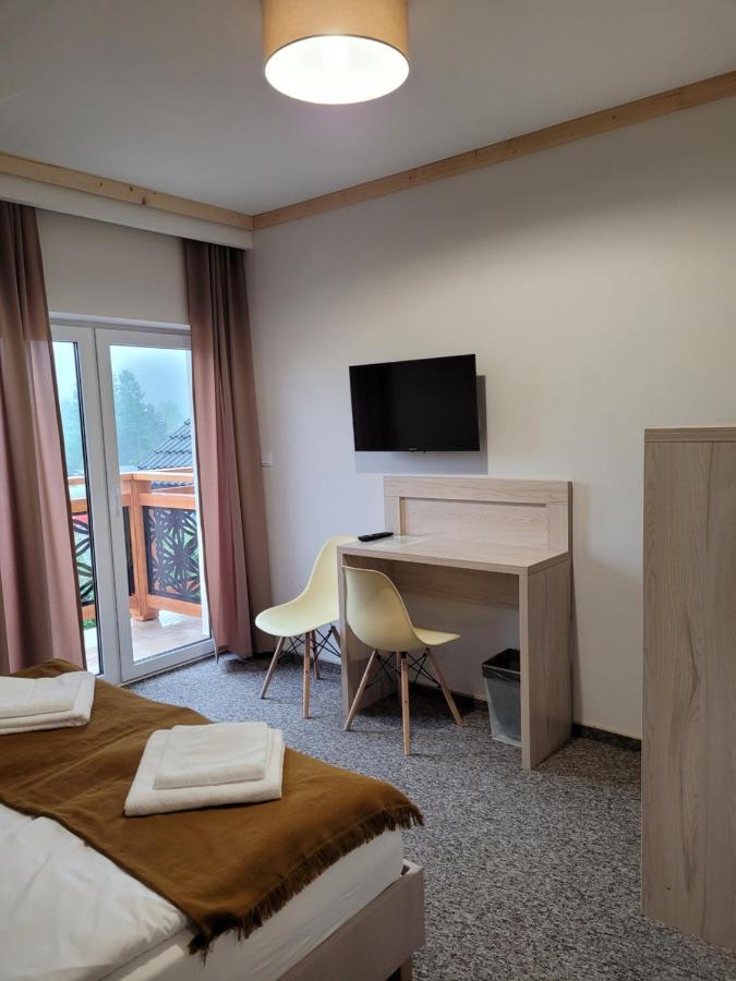 Karolowy Pokoje&apartamenty Pensjonat *
